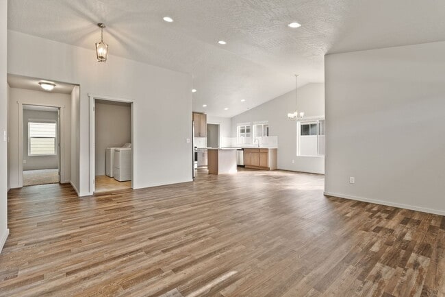 Primary Photo - Luxury 3 Bed, 2 Bath Rancher in Spokane Va...
