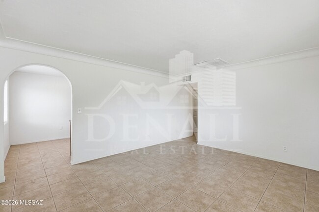 Building Photo - 3801 N 4th Ave