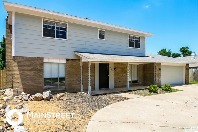 Building Photo - 1921 N Ann Arbor Ave