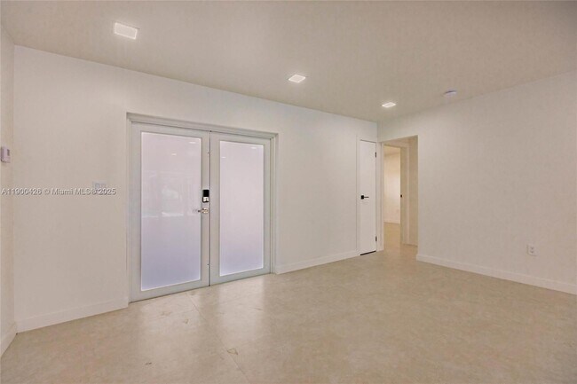 Building Photo - 10760 NW 29th Manor