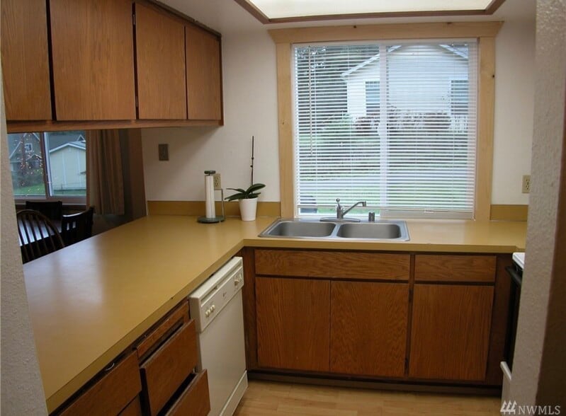 Kitchen - 7163 Chico Way NW