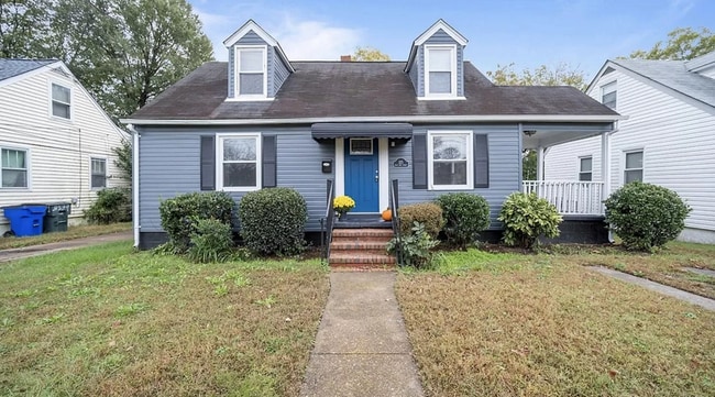 Primary Photo - 325 W 38th St