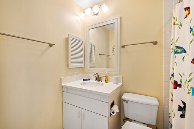 Building Photo - 1029 Debordieu Blvd