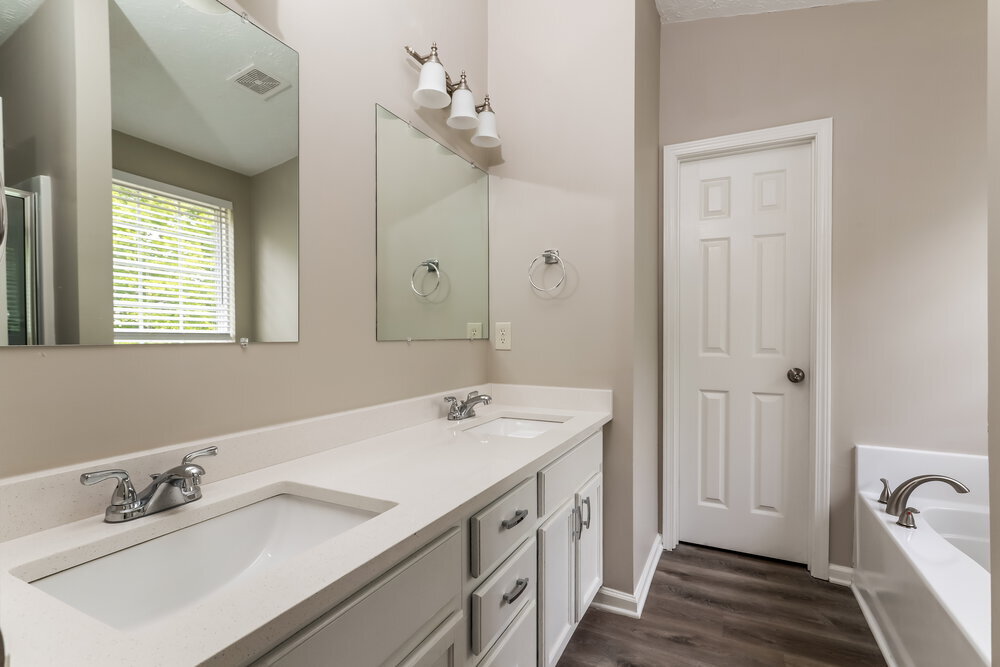 Building Photo - 1304 Ivey Pointe Dr SE