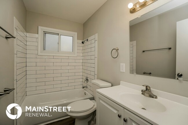 Building Photo - 2084 Belcher Dr