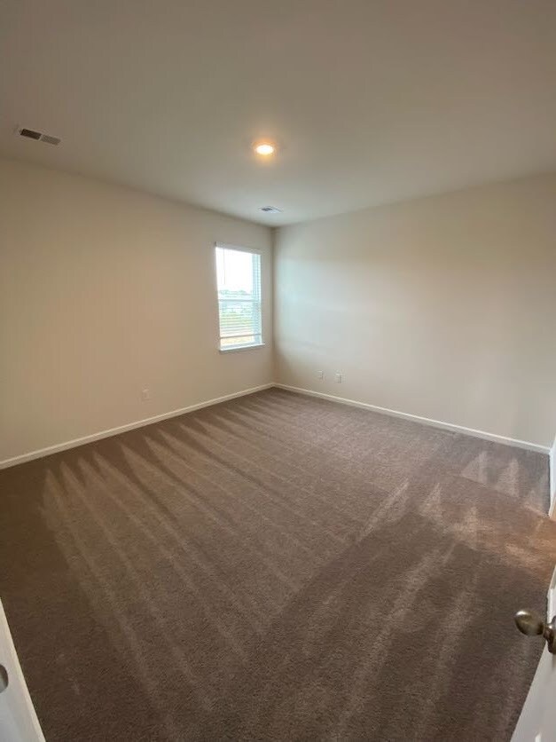 Building Photo - 1170 sennema circle