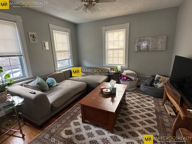 Building Photo - 144 Nonantum St