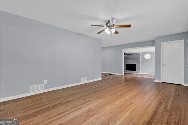 Building Photo - 2315 Shancey Ln