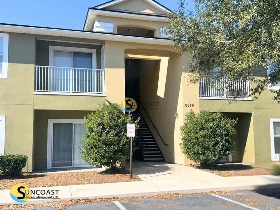 Building Photo - 6984 Ortega Woods Dr