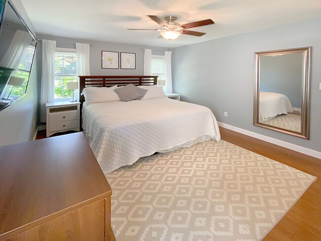 Building Photo - Cozy 3-Bedroom Cape Cod in Prime Three Cho...