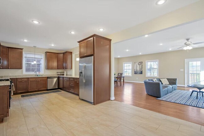 Building Photo - 2759 Greenway Blvd