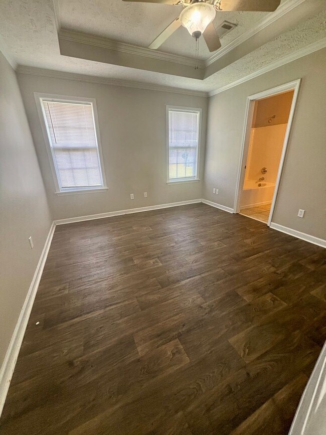 Building Photo - 3 Bedroom 2 bath  Medina Area