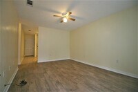 Building Photo - 532 Brock Ave