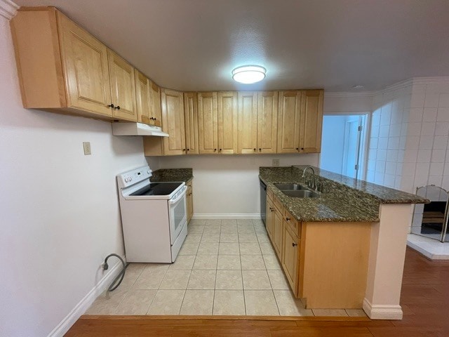 Building Photo - 23629 Golden Springs Dr