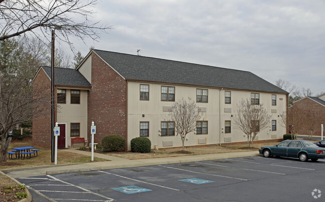 Primary Photo - Baptist Village Apartments