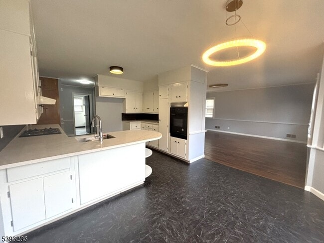 Building Photo - 130 Arlington Ave