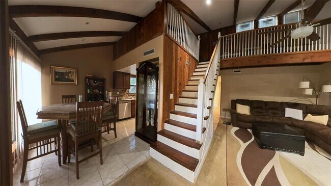 Building Photo - 209 Fairway Dr.