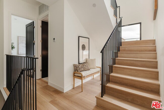 Building Photo - 1954 S Garth Ave