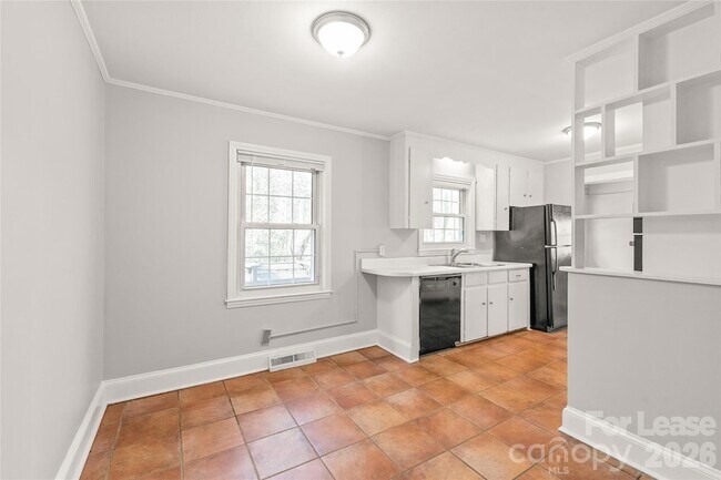 Building Photo - 4914 Kistler Ave