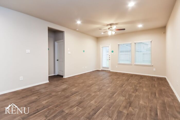 Building Photo - 2407 Heeney Pk Ln