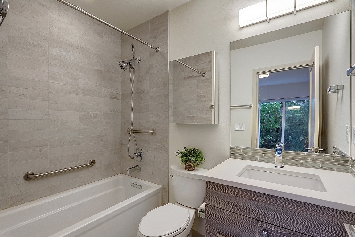 Building Photo - 2218 NW 64th St