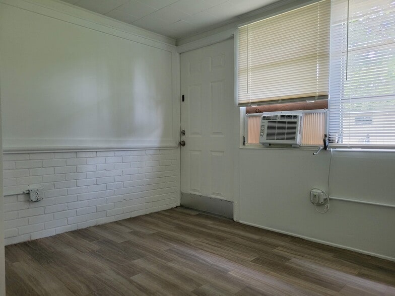 Building Photo - 1391 14th St