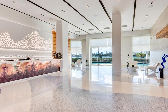 Building Photo - 650 West Ave