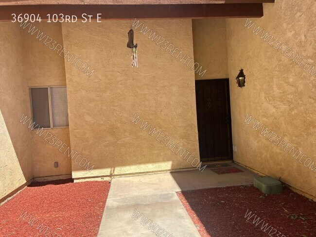Building Photo - 36904 103rd St E