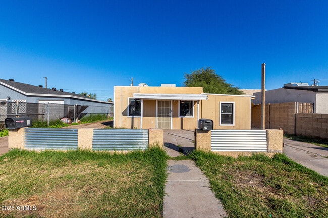 Building Photo - 1920 W Tonto St