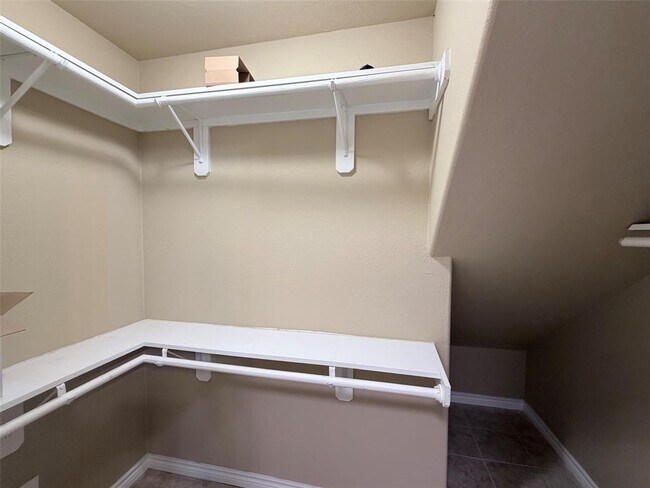 Building Photo - 236 Piney Ridge Dr