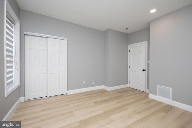 Building Photo - 3717 Frankford Ave