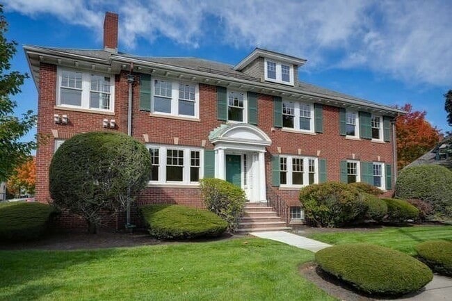 Building Photo - 71 Church St