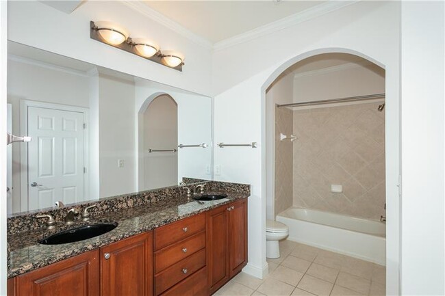 Building Photo - 778 Clifton Heights Ln NE