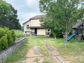 Building Photo - 31230 Wildcat Dr