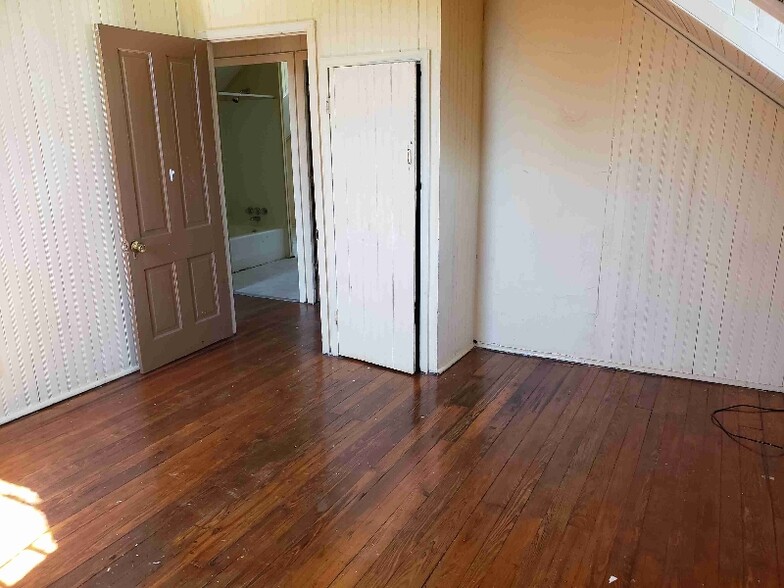 Building Photo - 1612 Pierce St