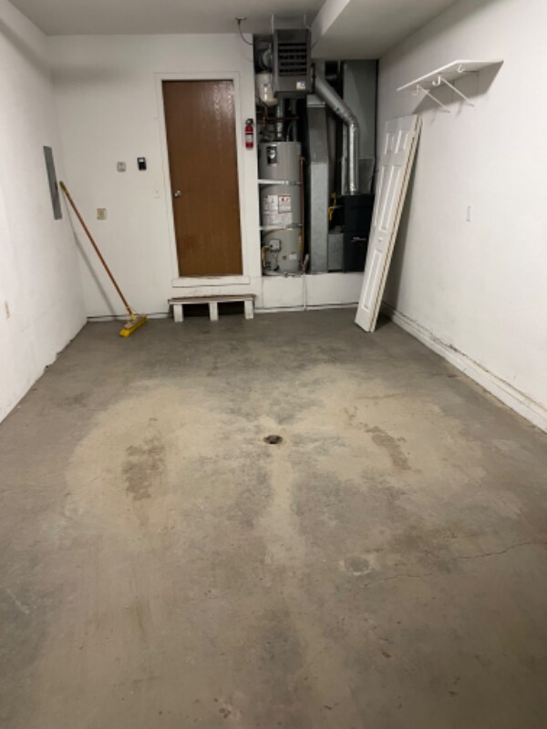 Building Photo - 981 E Snohomish Ave