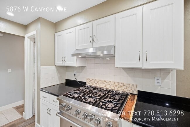 Building Photo - 5876 W Canyon Ave