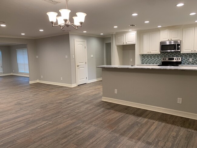 Building Photo - 3/2/2 on 1 ac LISD