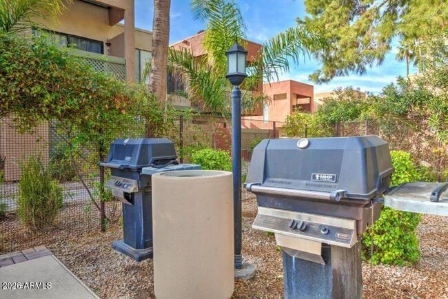 Building Photo - 3500 Hayden Rd