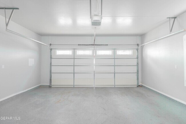 Building Photo - 864 Lemington St