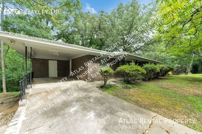 Building Photo - 1200 Oakley Dr