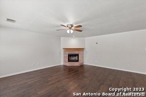 Building Photo - 208 Valona Dr