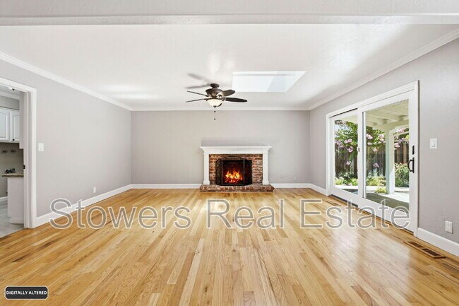 Building Photo - 18 Van Gordon Pl
