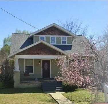 Building Photo - 807 Stockell St