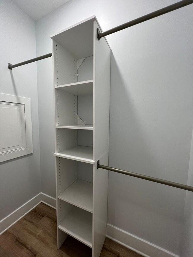 Building Photo - 4242 W Girard Ave