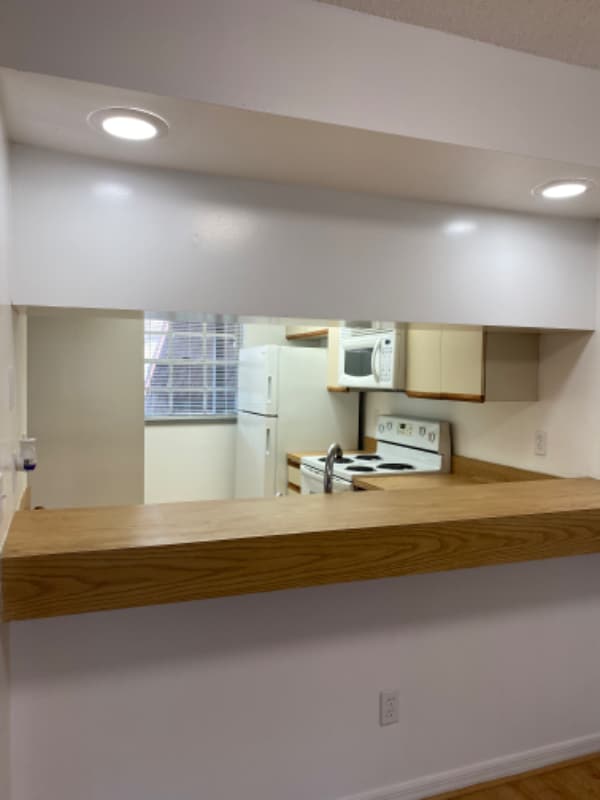 Building Photo - 3073 Sir Hamilton Cir