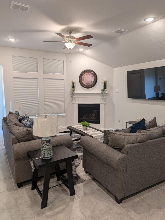 Building Photo - 6647 Northchester Dr