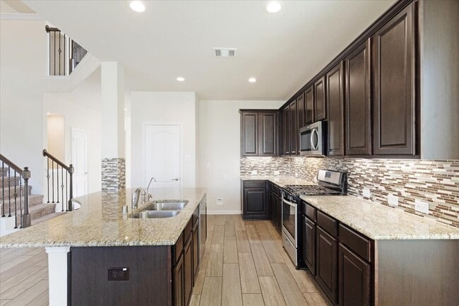 Building Photo - 23213 Zinfandel Dr