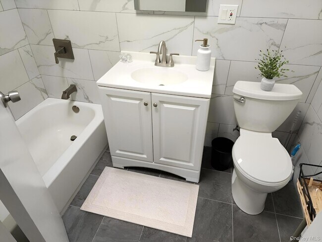 Building Photo - 45-01 Ditmars Blvd