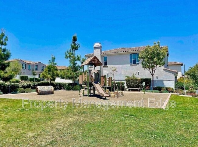 Building Photo - 4121 Sitio Flor